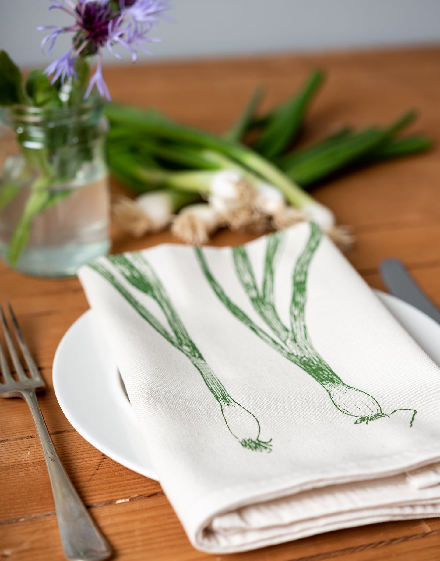 garden green spring onion printed napkin table place setting
